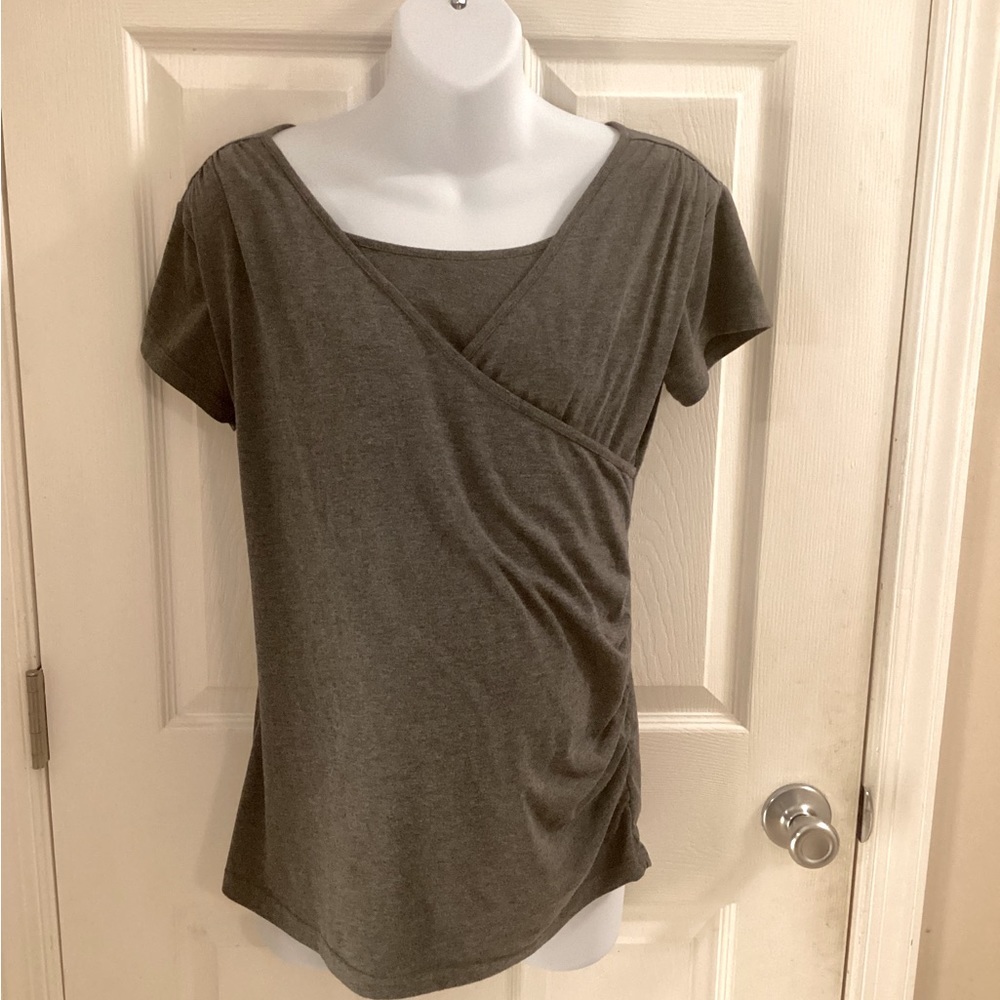 Gray Maternity and Nursing top | sz M